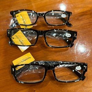 THREE PAIR OF READERS 4.0